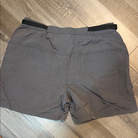 Champion Men's Gray Athletic Shorts. NWOT - Picture 3 of 4